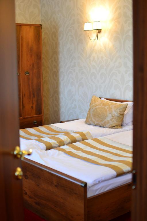 Kera Hotel Nesterenki Cameră foto