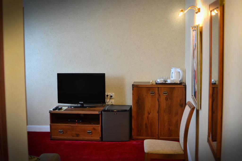 Kera Hotel Nesterenki Cameră foto