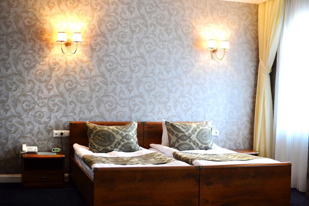 Kera Hotel Nesterenki Cameră foto